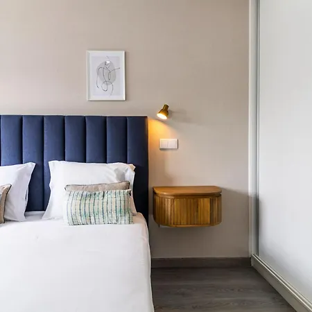 Lovelystay - Boavista Cozy Apartment Porto Buitenkant foto