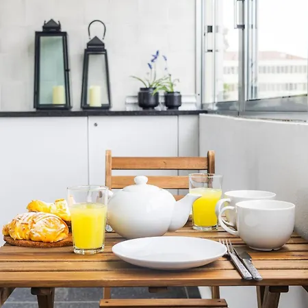 Lovelystay - Boavista Cozy Apartment Porto Buitenkant foto
